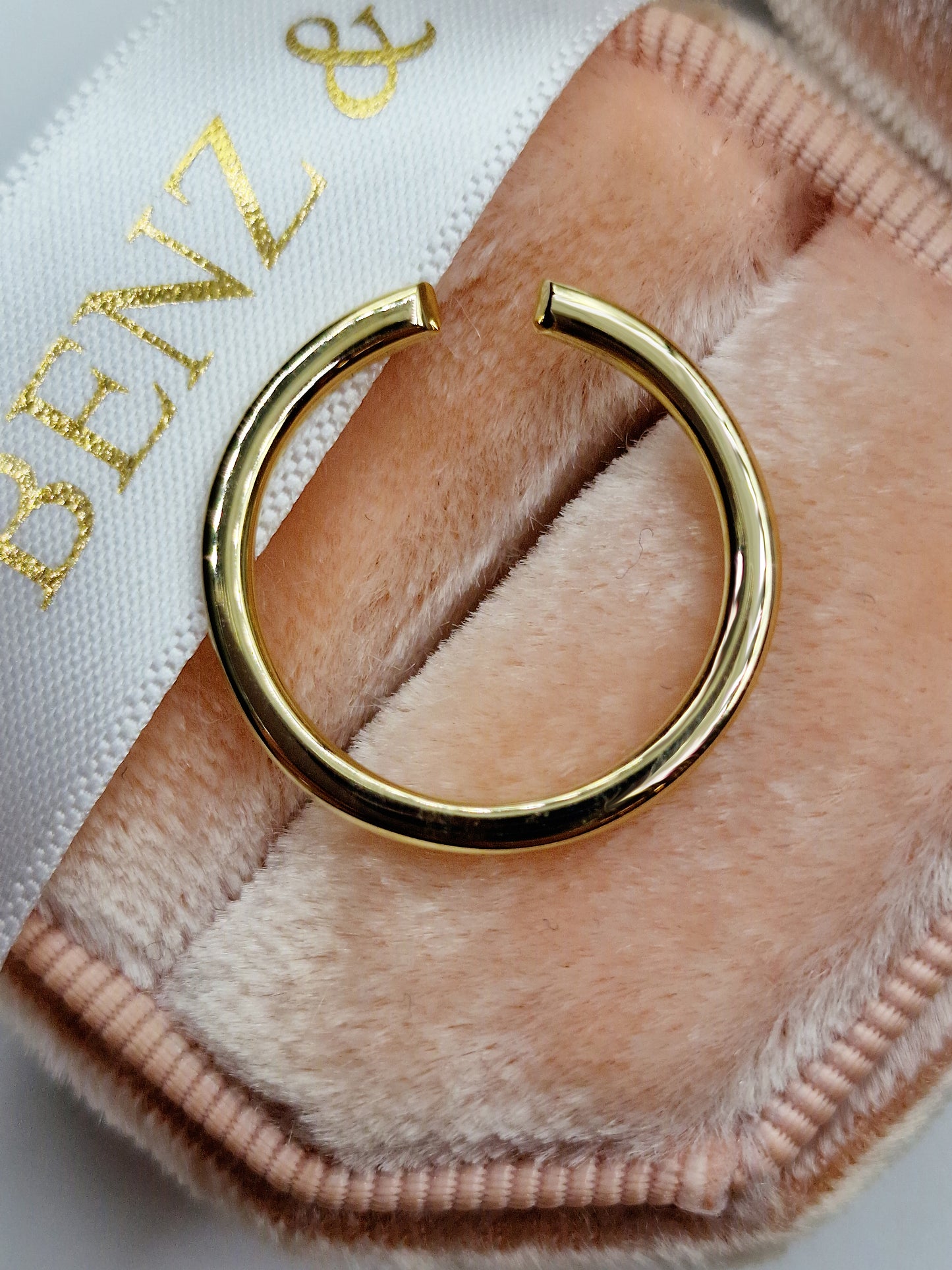 Open Wedding Ring In 14K Yellow Gold (1.80mm)