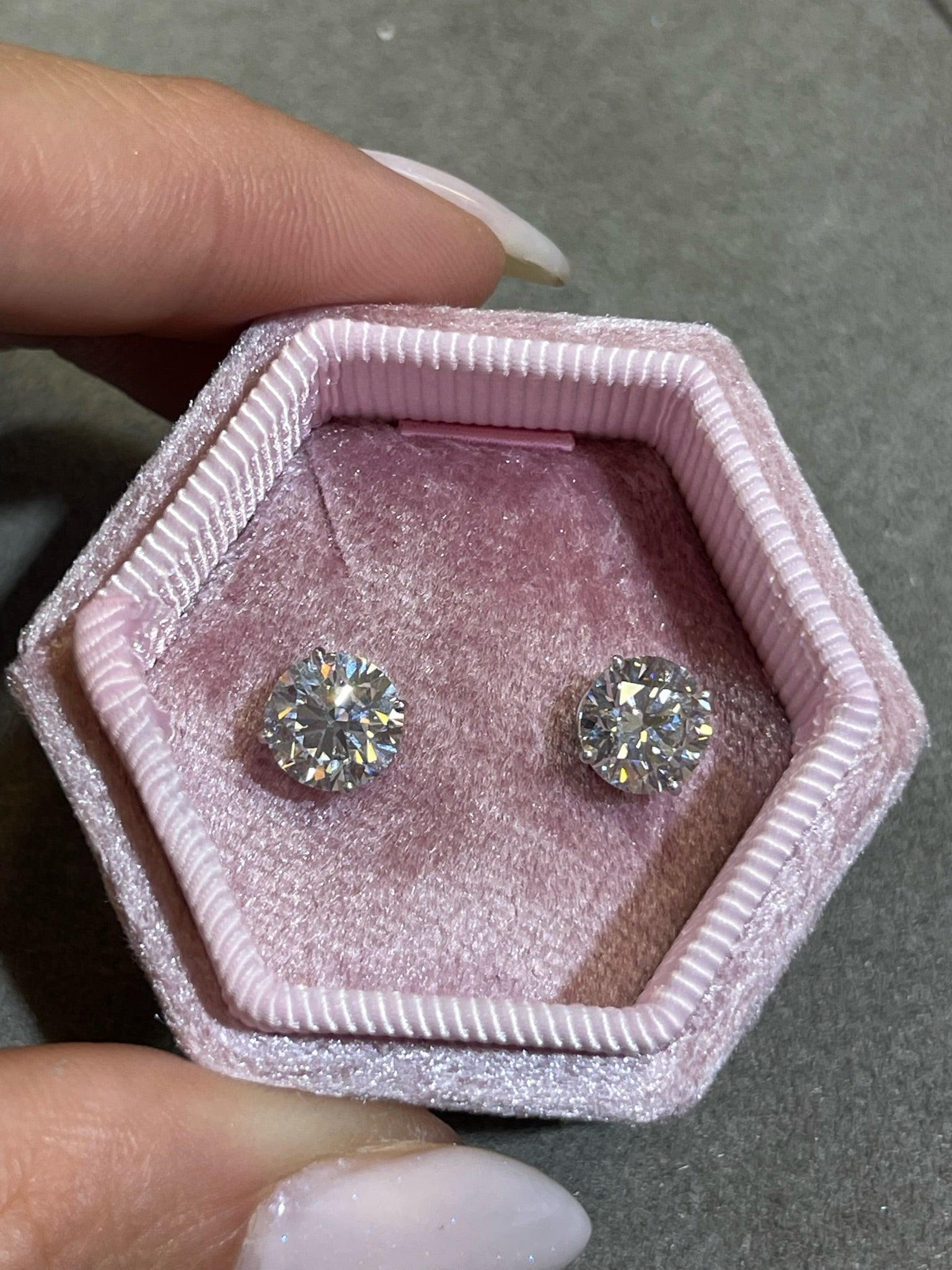 Classic Lab Grown Round Brilliant Cut Diamond Stud Earrings-box